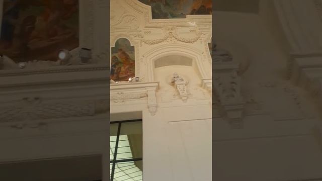 Музей в Париже смотреть онлайн