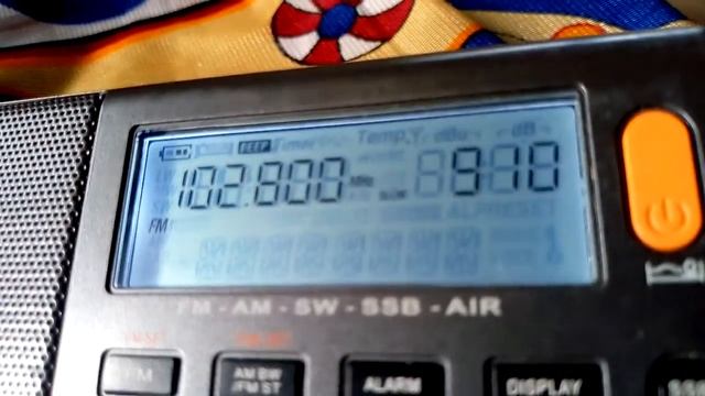 XHDATA D 808 Radio FM RECEPTION TEST смотреть онлайн