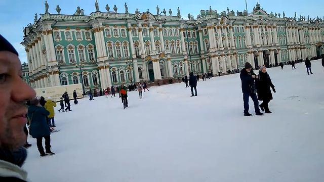 Велопробег Дедов Морозов. Макс провожает домой Деда ))) смотреть онлайн