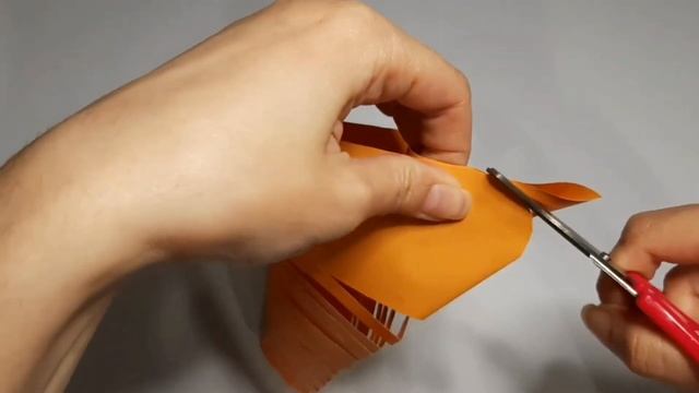 КРАСИВАЯ РЫБКА ИЗ ЦВЕТНОЙ БУМАГИ // ПОДЕЛКИ смотреть онлайн