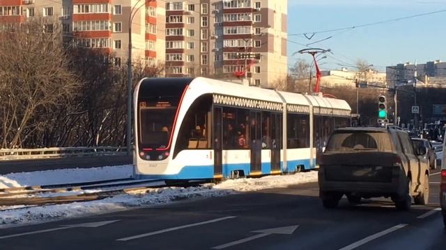 71-931М Витязь-М 31417 и 71-414 3568 На Новощукинской улице смотреть онлайн