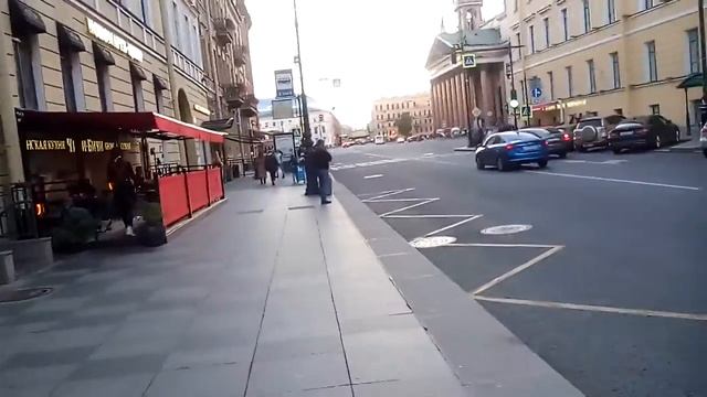 Санкт-Петербург. Вышла из Метро Адмиралтейская. смотреть онлайн