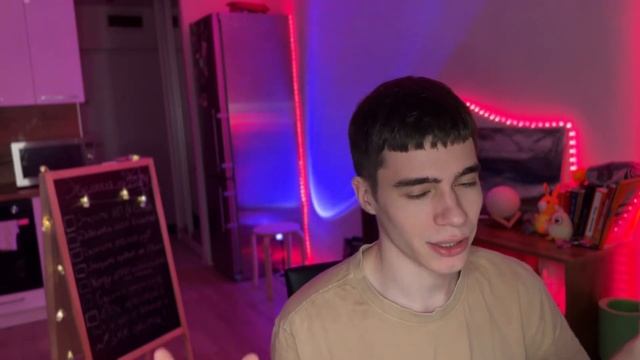 ВКонтексте #10 -ДВОРНИКИ В КУРЬЕРЫ / ПОЖАРЫ И КОМПЕНСАЦИИ / TELEGRAM ПЕРЕГНАЛ ВСЕ СОЦСЕТИ