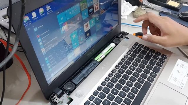 SERVIS LAPTOP ASUS MATI TOTAL смотреть онлайн