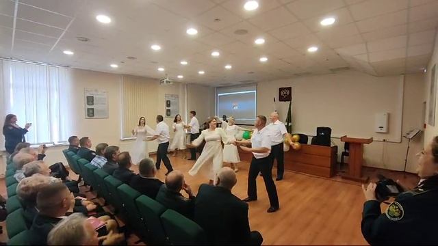 Теперь и я знаю, как страшно выходить на поддержку! Сердце чуть из груди не выпрыгнуло )))) смотреть онлайн