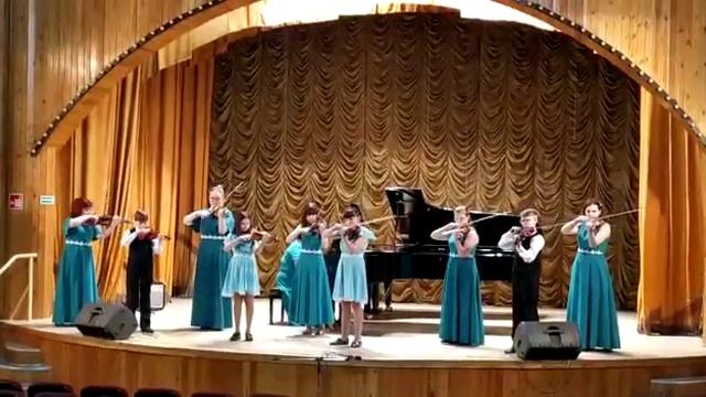 Ансамбль скрипачей ДШИ 14 смотреть онлайн