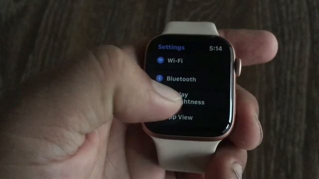 How to Increase Text And Icons Size on Apple Watch смотреть онлайн