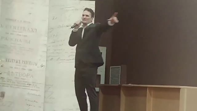 Михаил Серегин - На любой стороне Земли (М. Леонидов/Н.Фоменко - М. Леонидов) смотреть онлайн