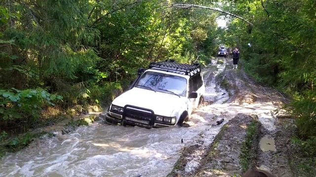 СЕНТЯБРЬ 2021: От церкви к поселку