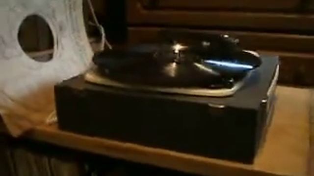 радиоприемник Telefunken: 166WK  (1941-1943 )  и проигрыватель  Elac Miraphon 12