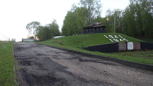Смоленские скверы продолжают меняться в лучшую сторону смотреть онлайн