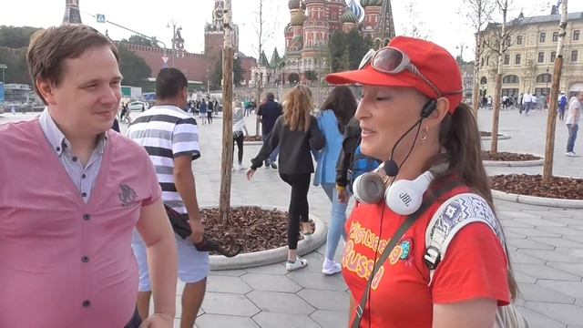 отрывок из истории о конкуренции в экскурсионном бизнесе в москве летом днем смотреть онлайн