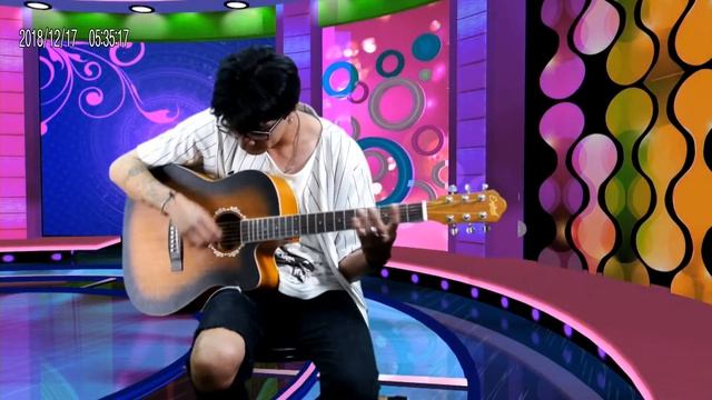 FELIX ANDRADE DE LA CUCARACHA NEÓN EN ROCK & CHERRY BOMB Y Su Tema 