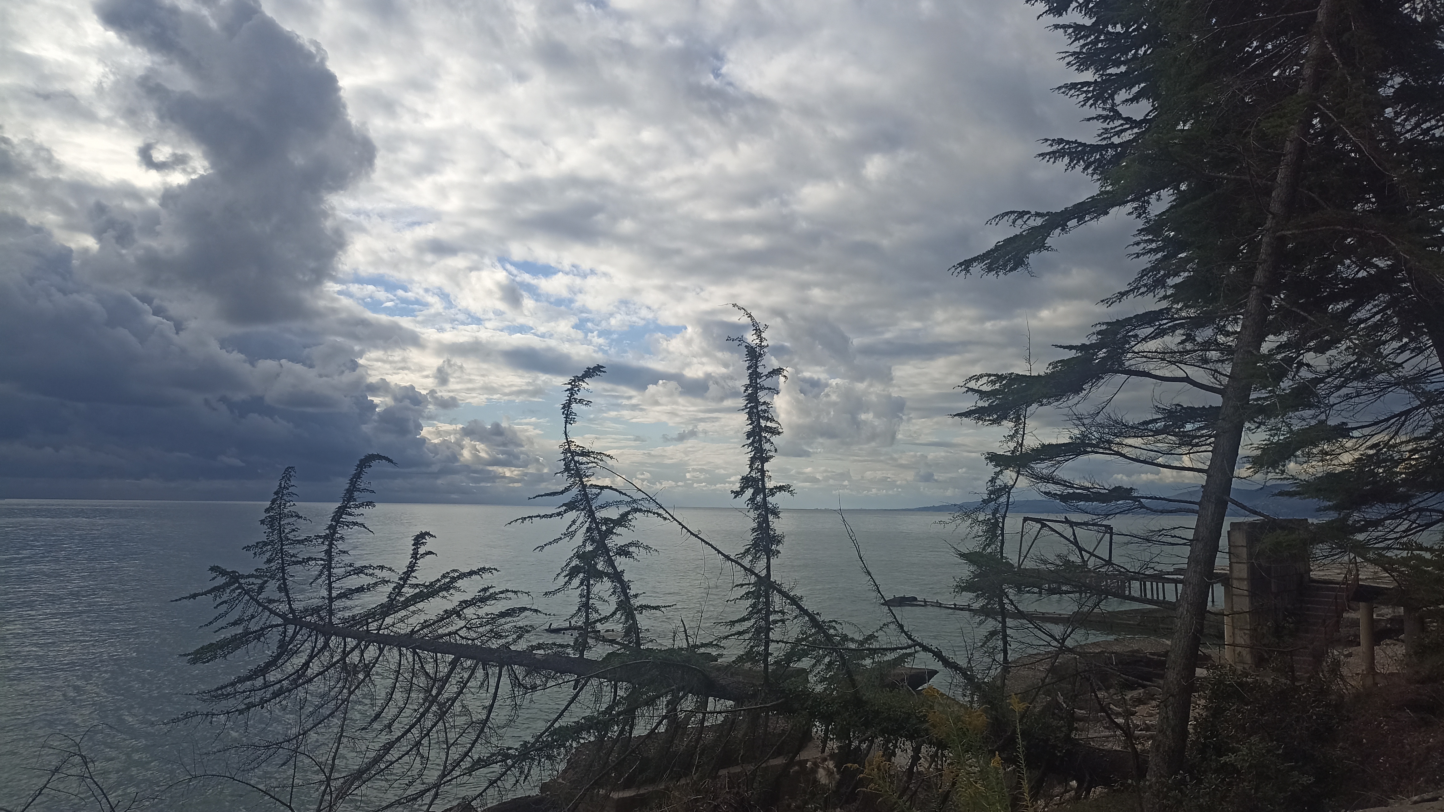 18. Снова на зиму в Абхазию. День 18, 24.10.2024. Ленивый день и море смотреть онлайн