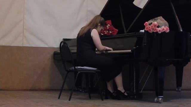 Л Бетховен Соната №21 "Аврора"; исп.Елизавета Логуа, кл.пед. Светланы Сарьян. смотреть онлайн
