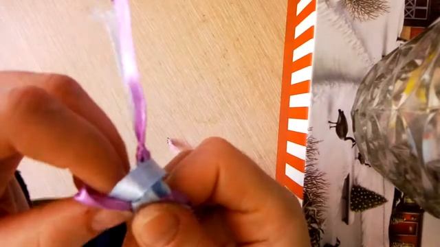 2 часть как я сплела из лент браслет фенечку