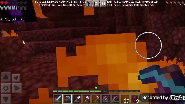 Играю в Майнкрафт пошла в шахту и нашла!!рум тур дома