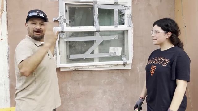 Emergency window break tool. смотреть онлайн