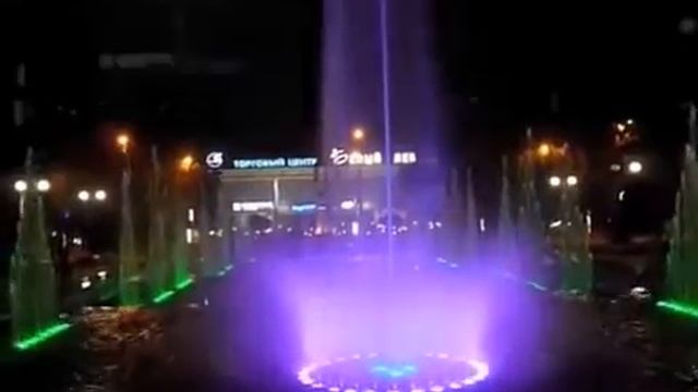 Донецк, Украина. Новый фонтан.