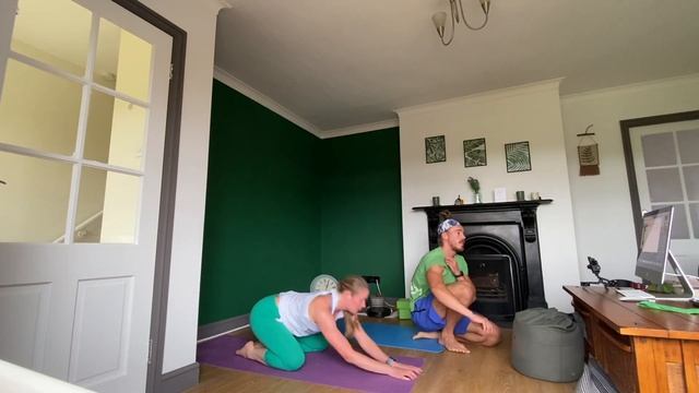 Handstands and mobility смотреть онлайн