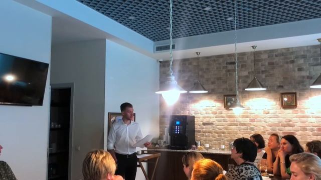 Заграничная любовь или один случайный лайк - Николай Сальников