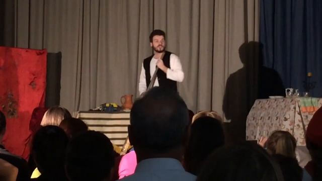 Бенефис в театральной студии «На маленьком плоту» смотреть онлайн