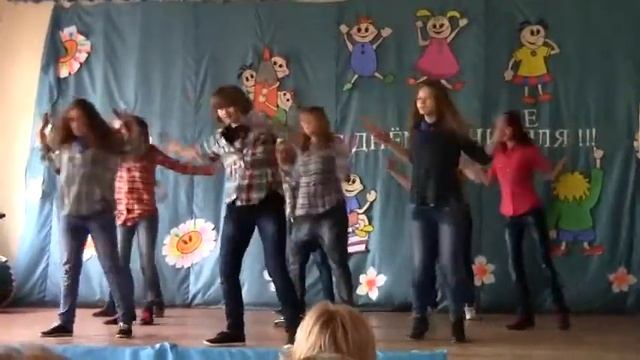 День учителя(9 класс) смотреть онлайн