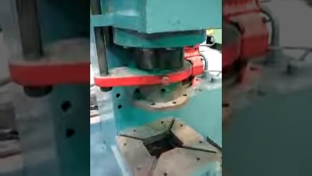 Used FANJUL PHM 70 Hydraulic Press смотреть онлайн
