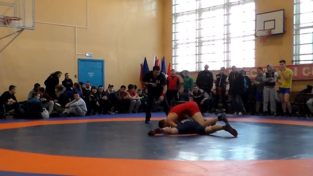 Первенство Республики Крым по греко-римской борьбе, юноши 2000-02г.р.-2017г.-82а смотреть онлайн