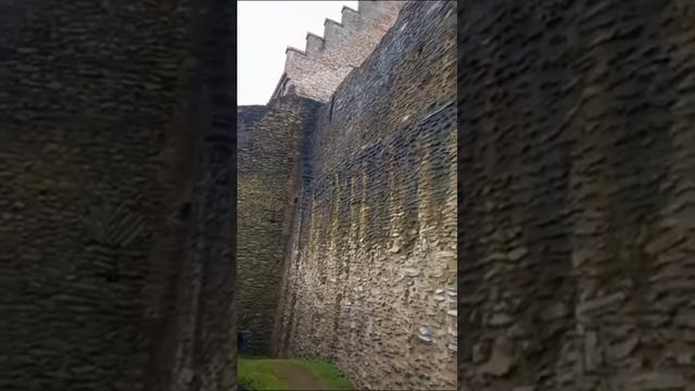 Буршайд ( Bourscheid) — средневековый замок на севере Люксембурга смотреть онлайн