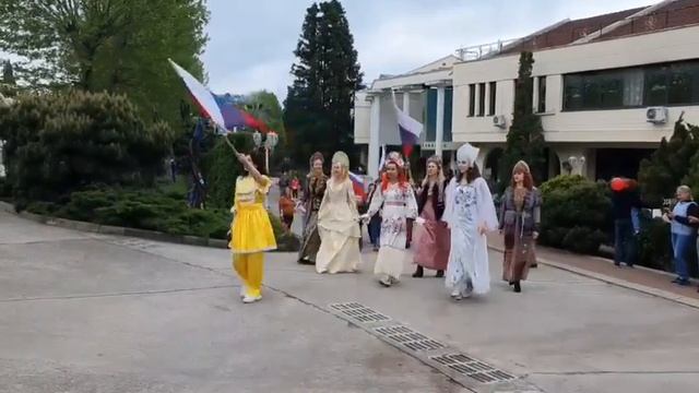 Первое мая в Санатории Октябрьский. Театр моды Солнечное Сияние. смотреть онлайн