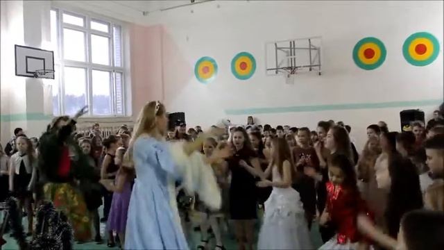 1-5 кл Новогодняя елка смотреть онлайн