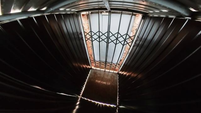 Подъемник в Кропоткине. Вид изнутри кабины