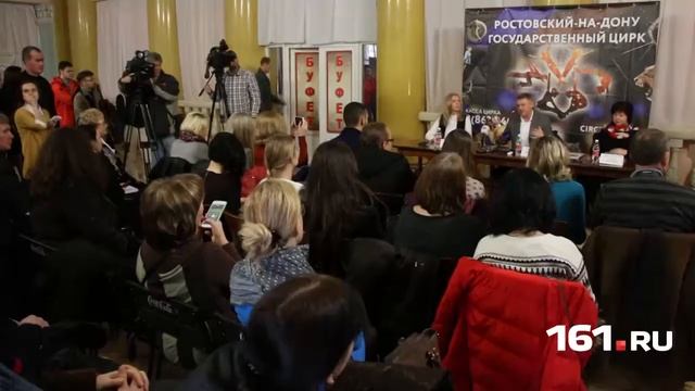 Выбираем памятник Олегу Попову смотреть онлайн