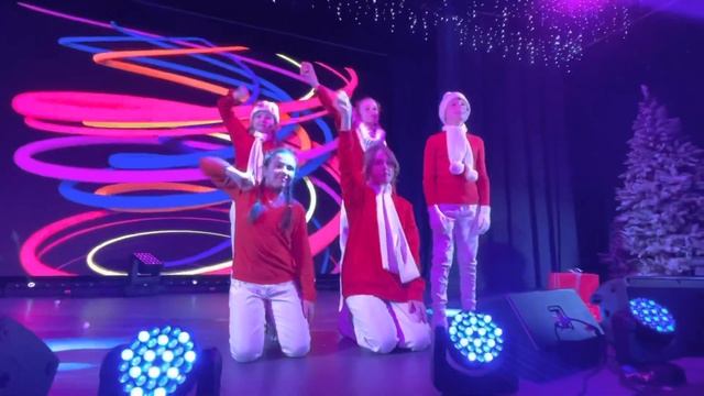 Анечка средняя старшая группа вокала школы Игоря Крутого смотреть онлайн