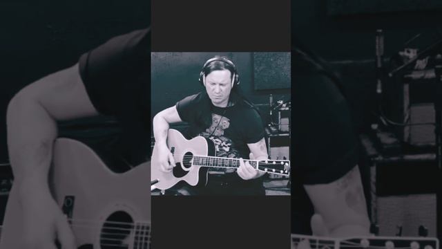 #music #rock #studio #vocal #song #guitarist смотреть онлайн