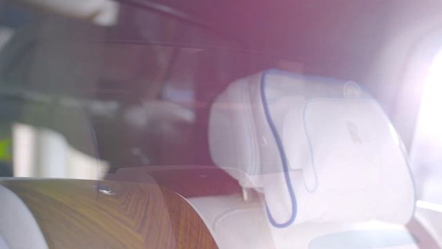 2018 Rolls Royce Cullinan: Partition Glass смотреть онлайн