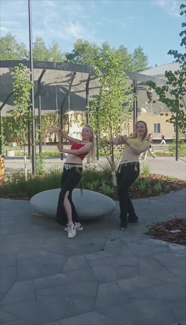 7. Танцевальный ланч с Верой Годовиковой