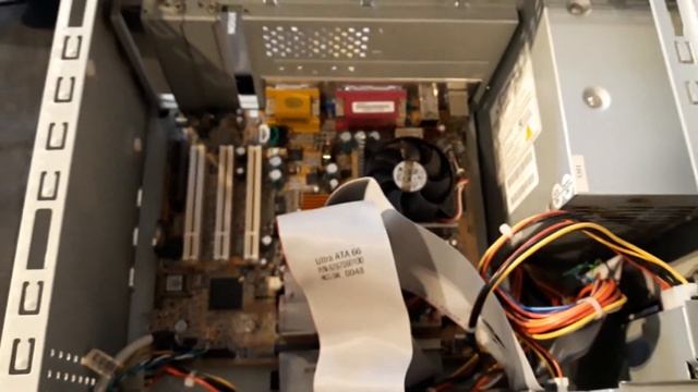 My Windows 98 Build Inside Look trip down memory lane - Classic Gaming смотреть онлайн