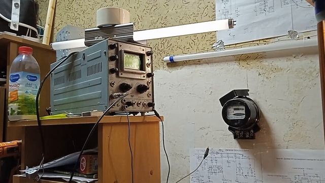 Попытка запустить четвертьволновый резонатор от ШИМ на 3й гармонике. Осциллограмма. Схема смотреть онлайн