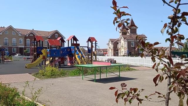 аномальная жара в Москве 😓 смотреть онлайн