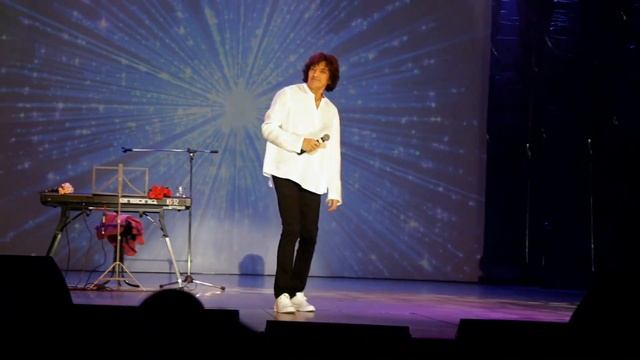 Алексей Молдалиев "Блуждающие звёзды"- муз. А.Молдалиева ст. Ю.Баладжарова смотреть онлайн