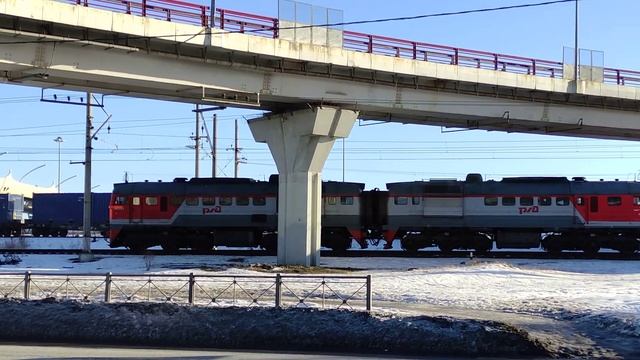 Тепловоз 2М62-1046 с СДПМ-2490, о.п. Дачное, г.СПб, 19.02.2024г. (4K UHD) смотреть онлайн