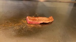 厳選された旬の味わいを鉄板焼きで - 鉄板焼 炫 (ひかり)  - 大阪 / Теппаньяки с тщательно отобранными сезонными вкусами