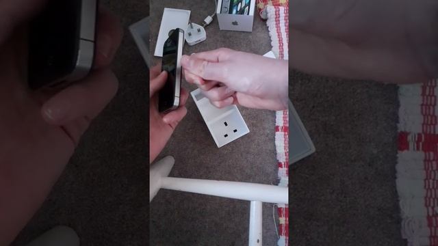 Unboxing My Old iphone 4s! 9 Years in a box! смотреть онлайн