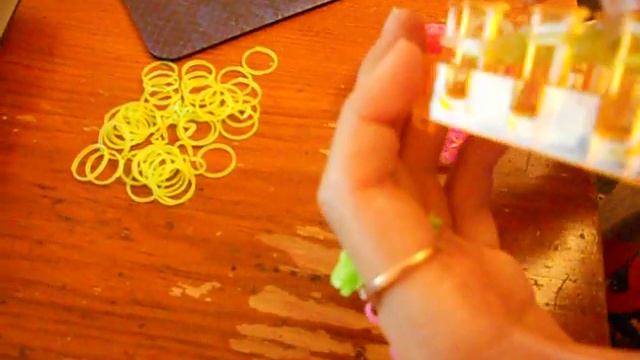 Как сплести браслет "Вязание" смотреть онлайн