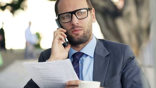 angry businessman with documents talking by cellphone in cafe city ny3ozrpgg D смотреть онлайн