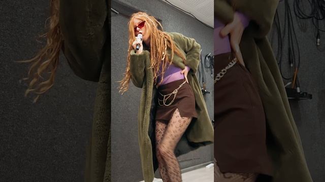 БЕЙОНСЕ ПРИШЛА НА КАСТИНГ В РОК-ГРУППУ