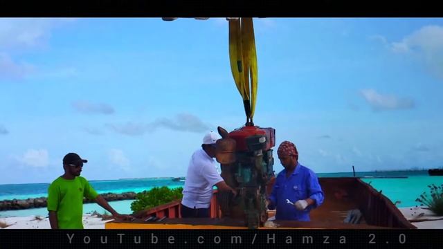 Running a old marine Ship | Engine Fitting | Maldives ⚓🚢 смотреть онлайн