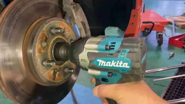 スピンドルナット緩め　マキタ　TW700D смотреть онлайн
